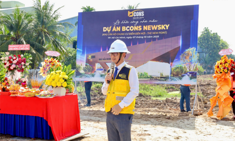 Chủ tịch Lê Như Thạch phát biểu tại lễ khởi công nhà mẫu dự án Bcons NewSky